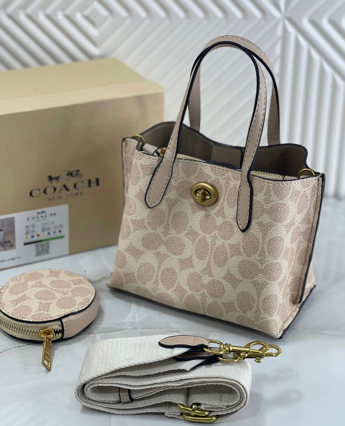 Coach Willow Pochette 18 Crossbody Bag For Women