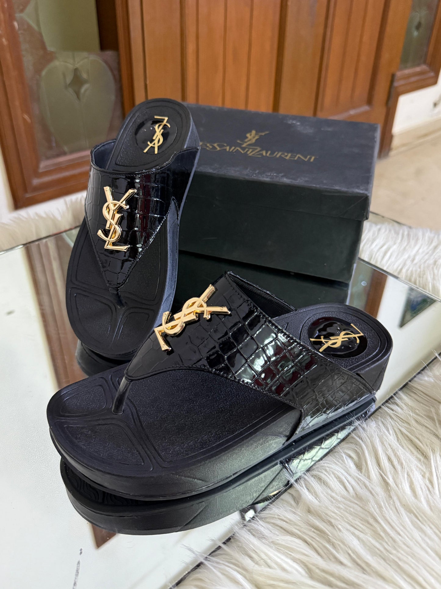 Famous Brand YSL Slippers with Medicated Sole for Women