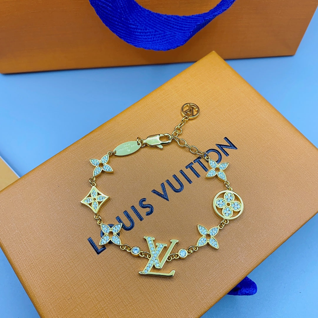 LvE Bracelet for Women