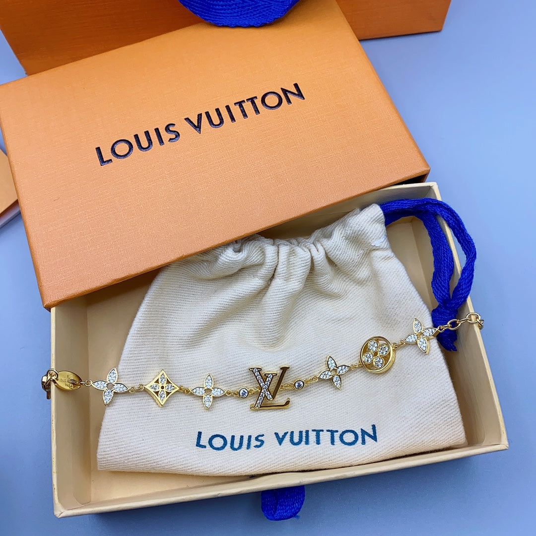 LvE Bracelet for Women