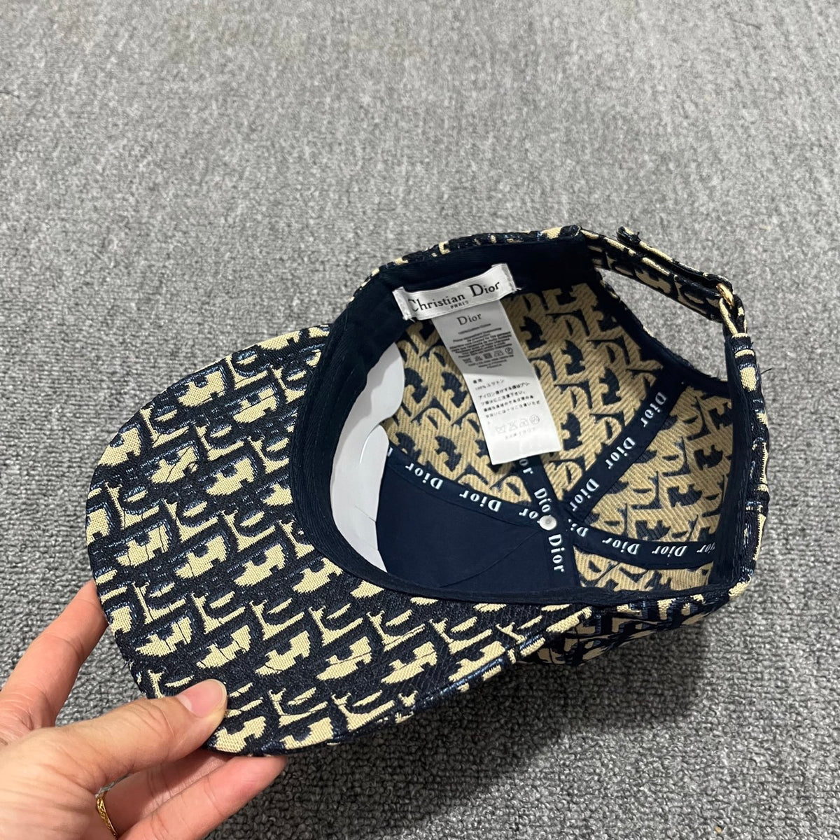 Di0r Cap for Men and Women