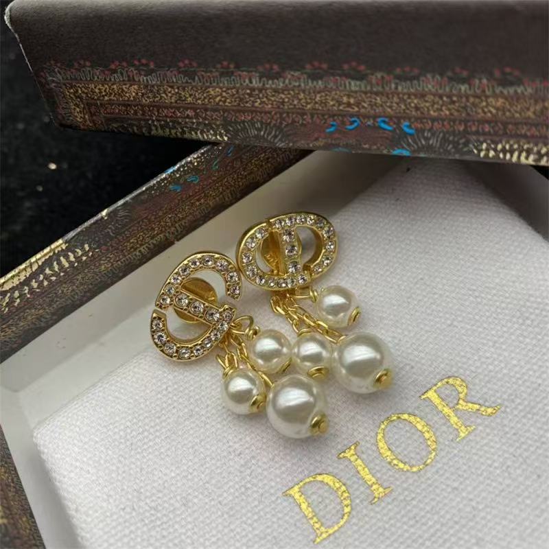 Dior Pearl Drop Earring for Women