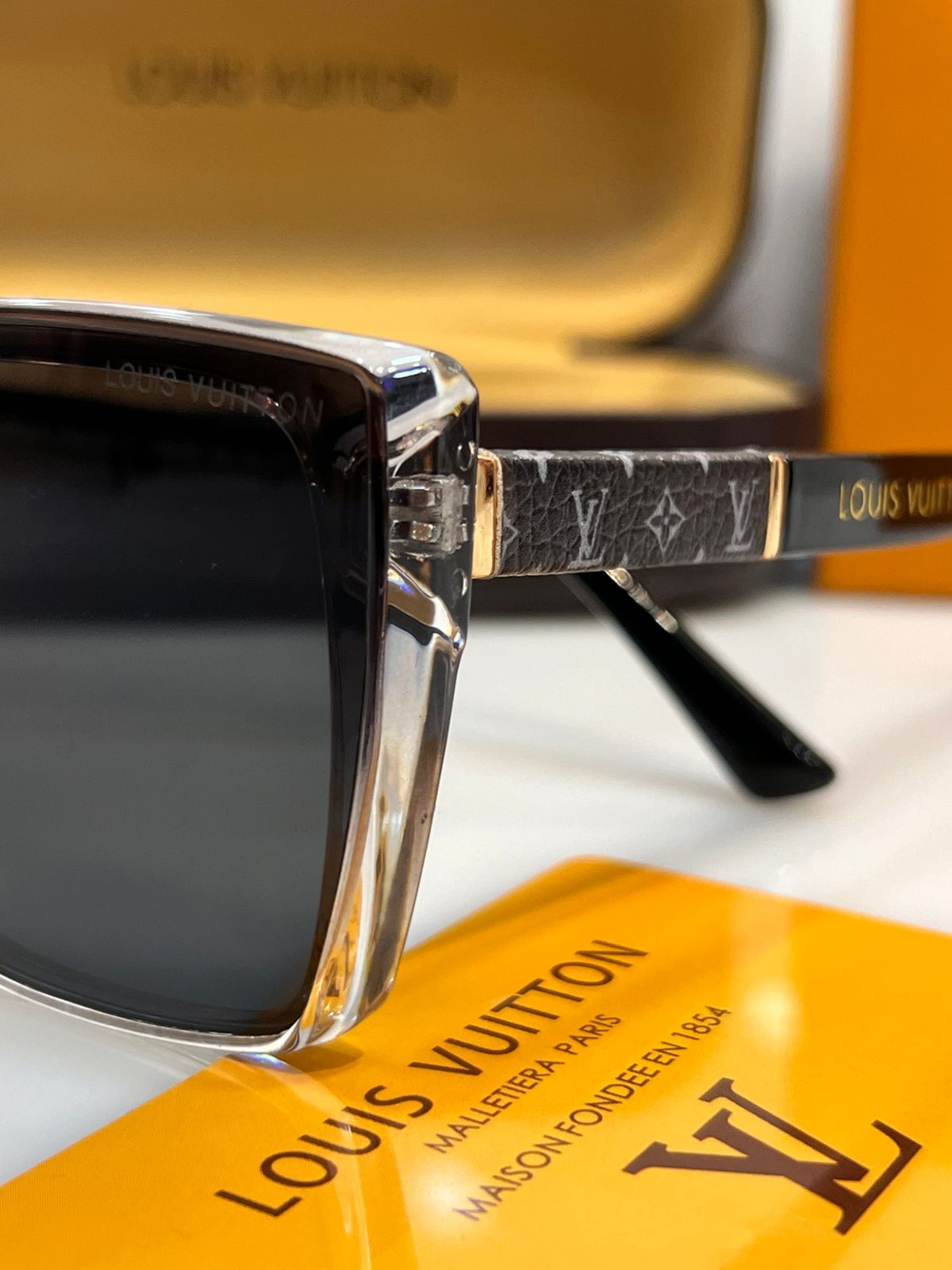 Luxury Brand L-V Lou-is Vui-ton Sunglasses for Men and Women