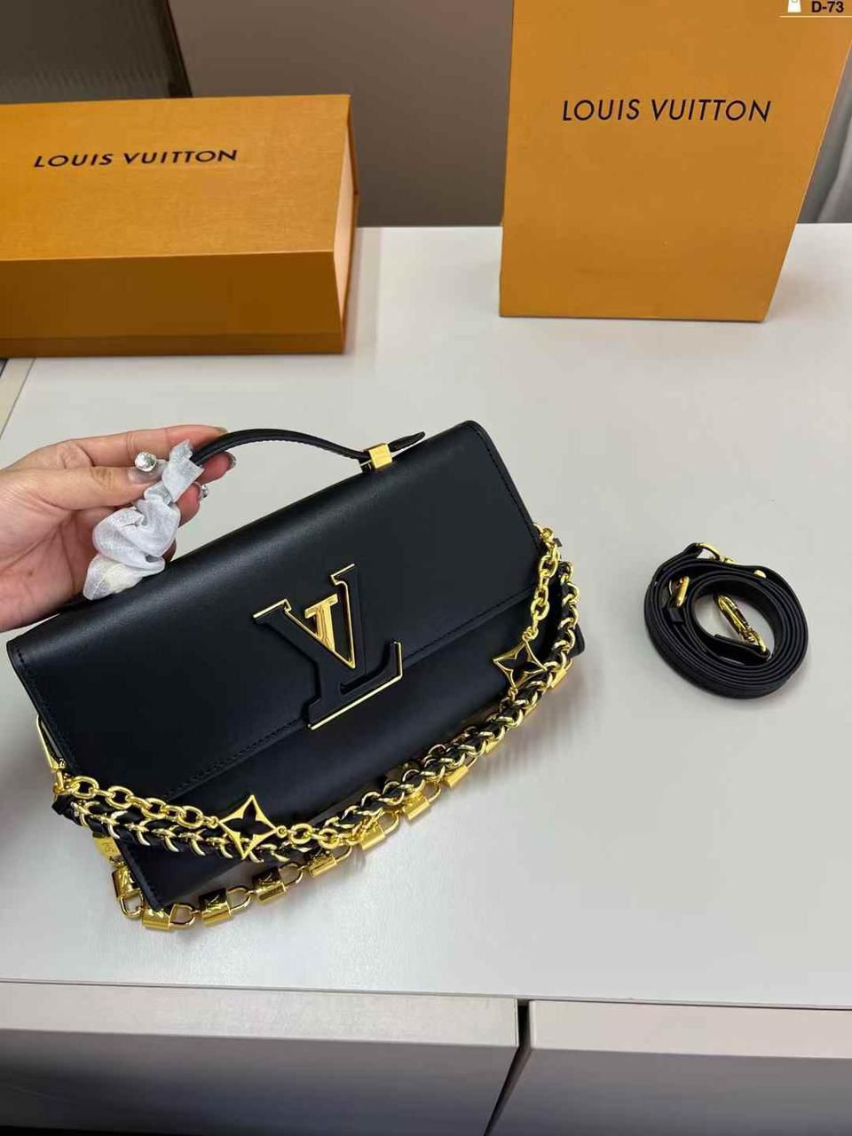 Luxury Brand LV Lou-is Vui-tton Capucines Wallet on Chain Handbag for Women