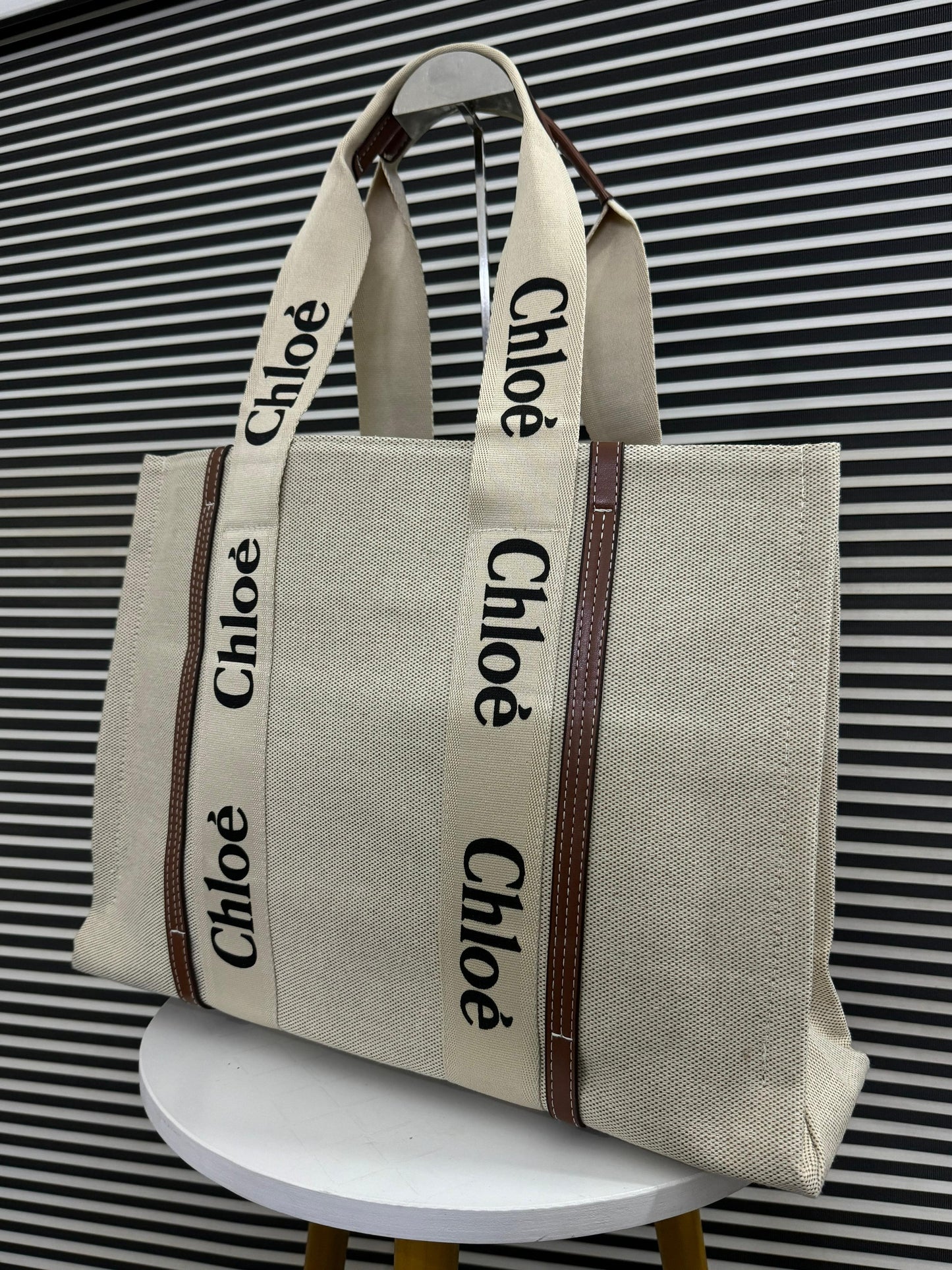 Chloe Woody Large Tote Bag White