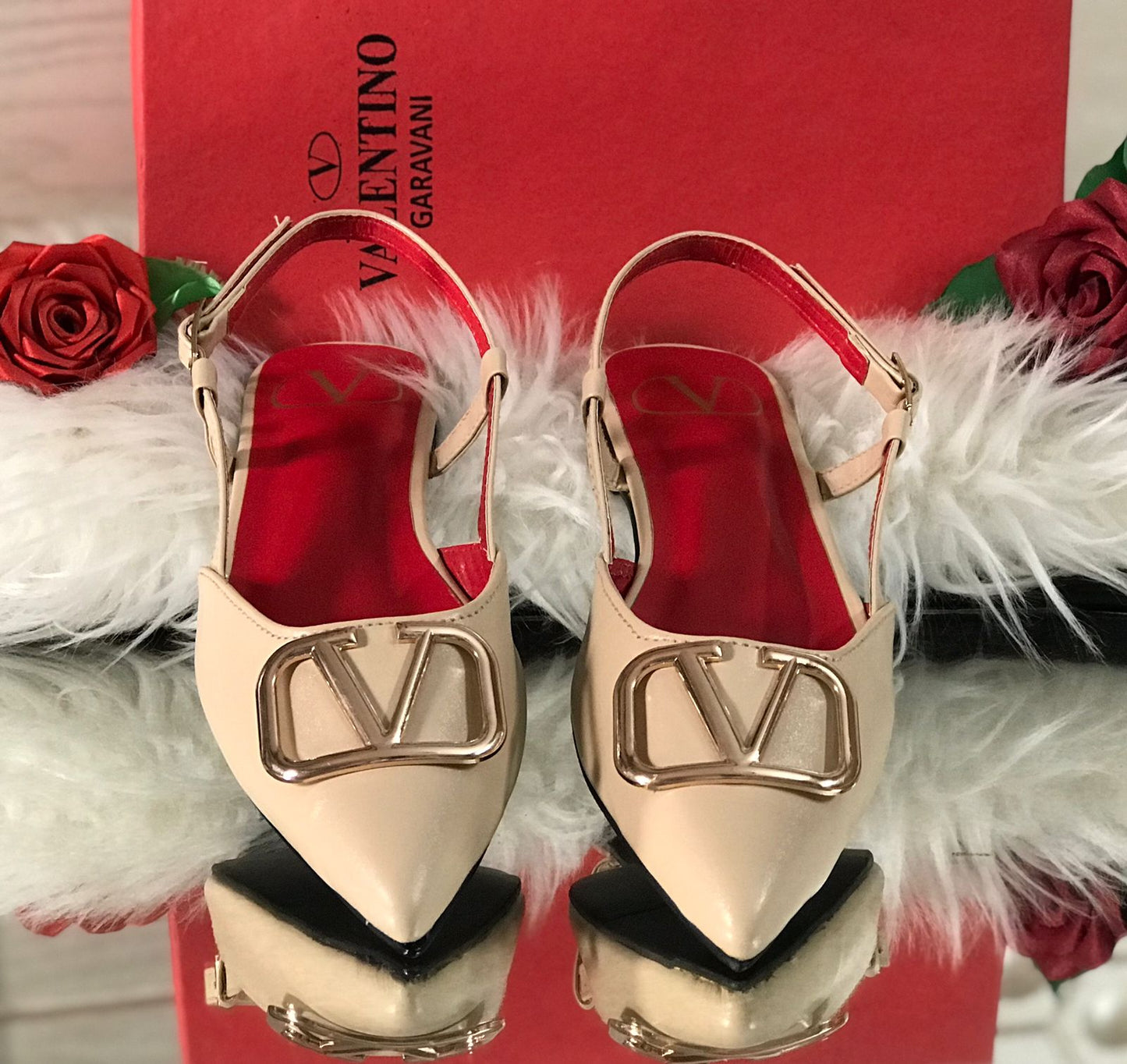 Valentino Flat Pumps Beige