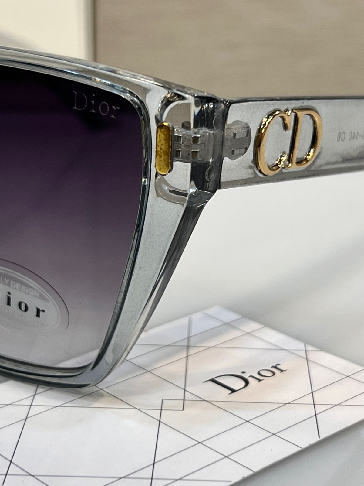 Designer Brand CD Chris-tian Di-or Sunglasses for Men and Women Unisex