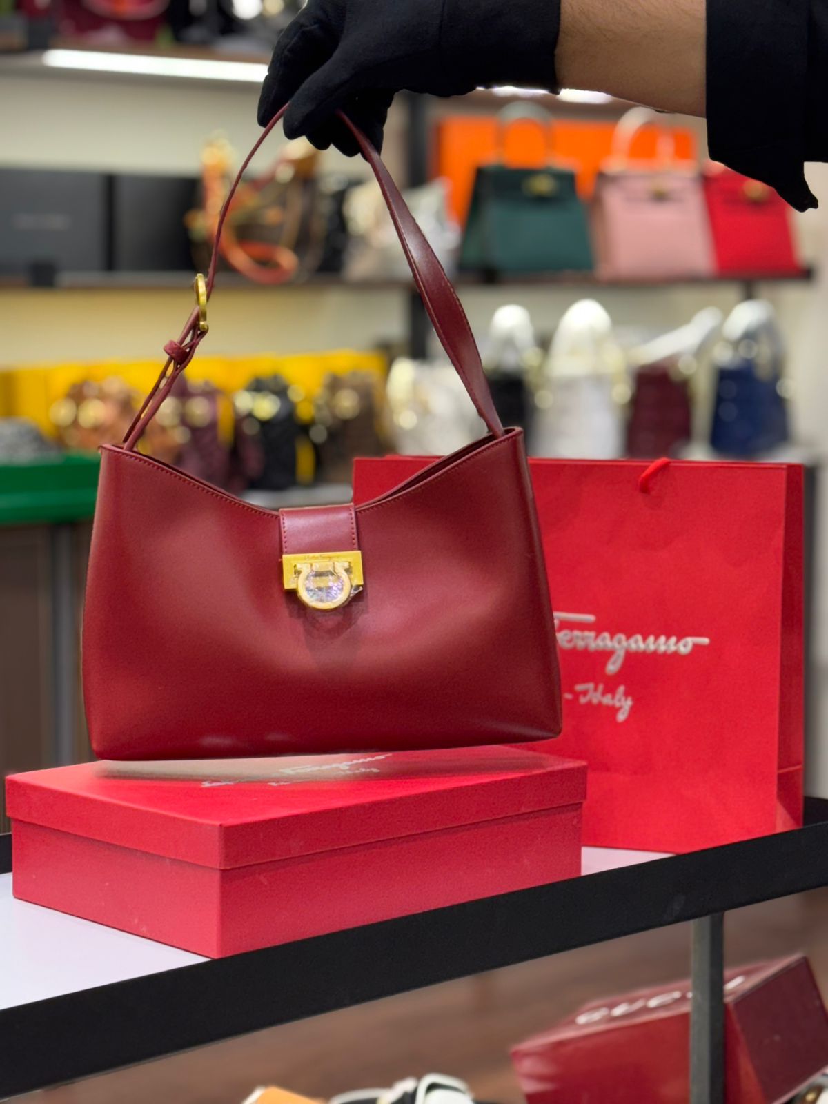 FER-RAGAMO TRIFOLIO SHOULDER BAG FOR WOMEN