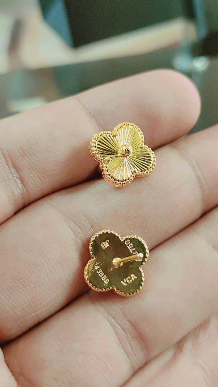 Van Cleef and Arpels Necklace &amp; Earrings set for Women