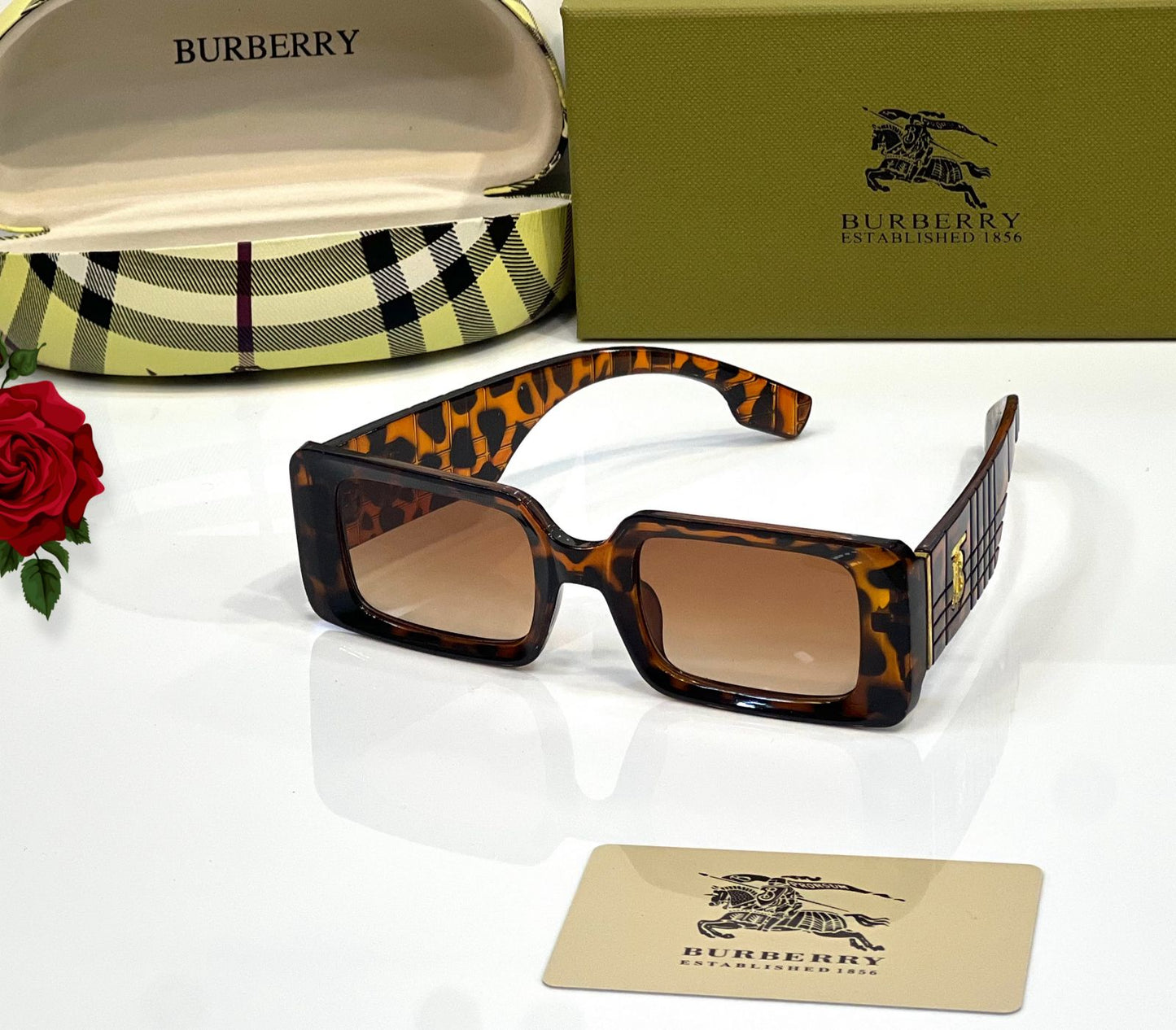 Famous Brand Bur-berry Sunglasses for Men and Women Unisex model