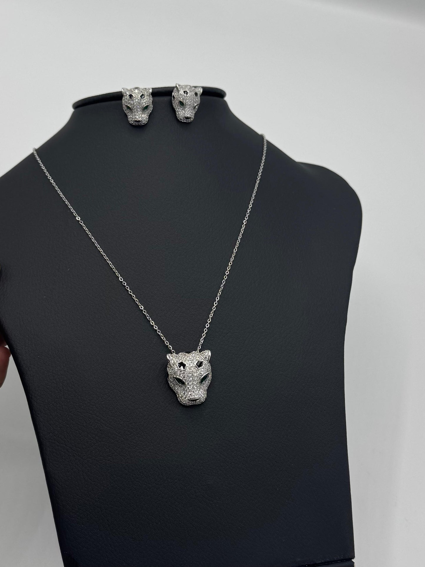 Cart ier Pendant and Earing Jewelry set for Women
