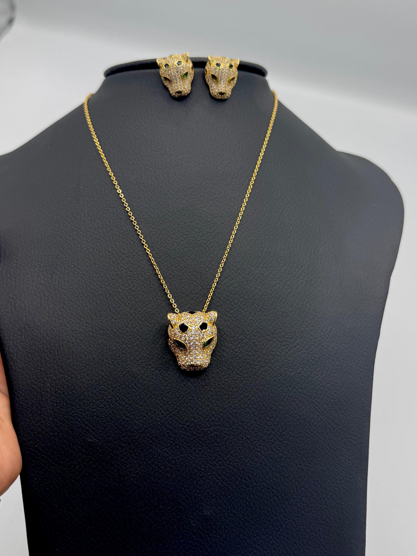Cart ier Pendant and Earing Jewelry set for Women