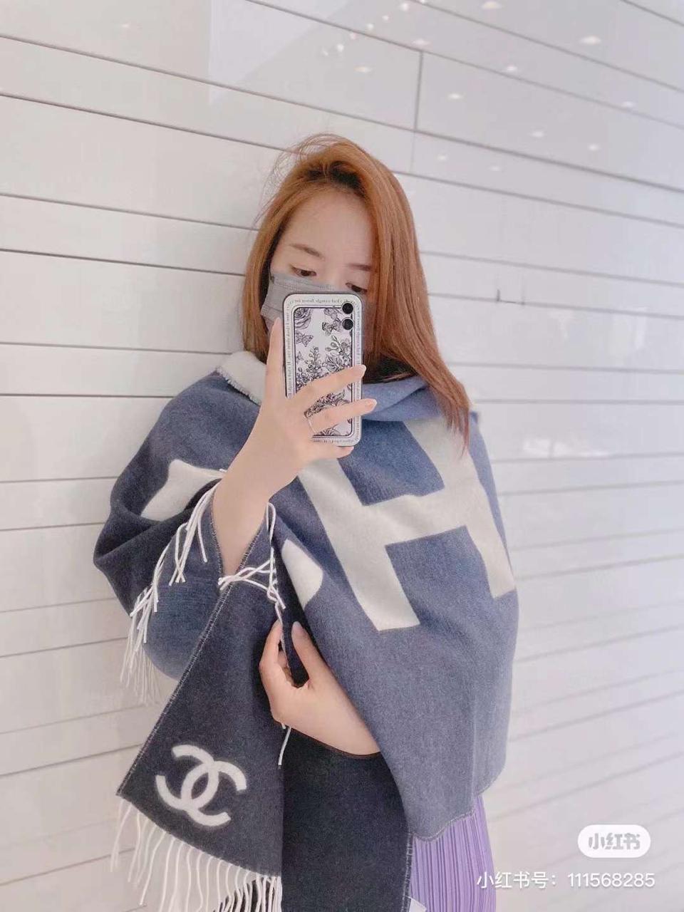 CC Chanl Reversible Woolen Shawl for Women