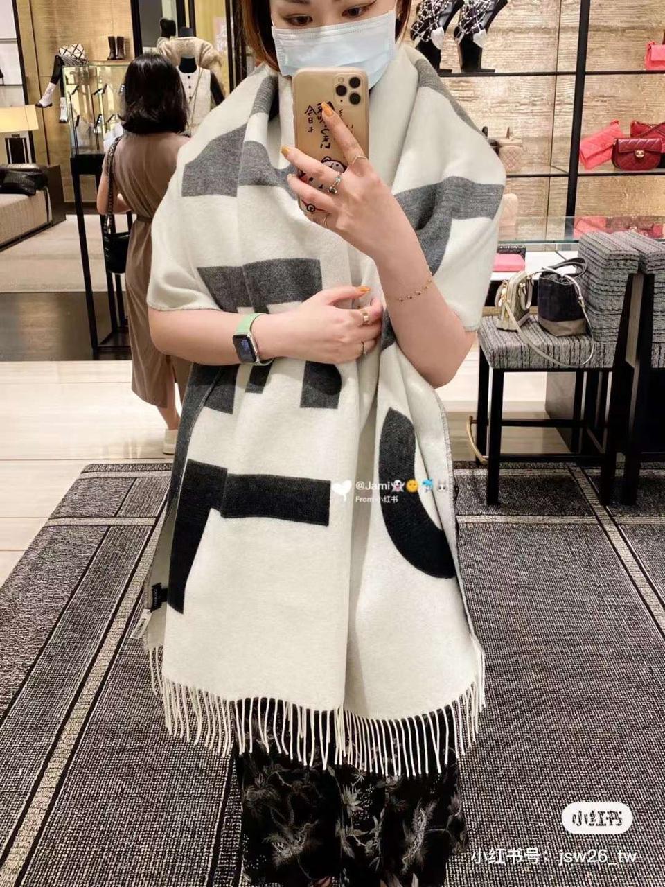 CC Chanl Reversible Woolen Shawl for Women