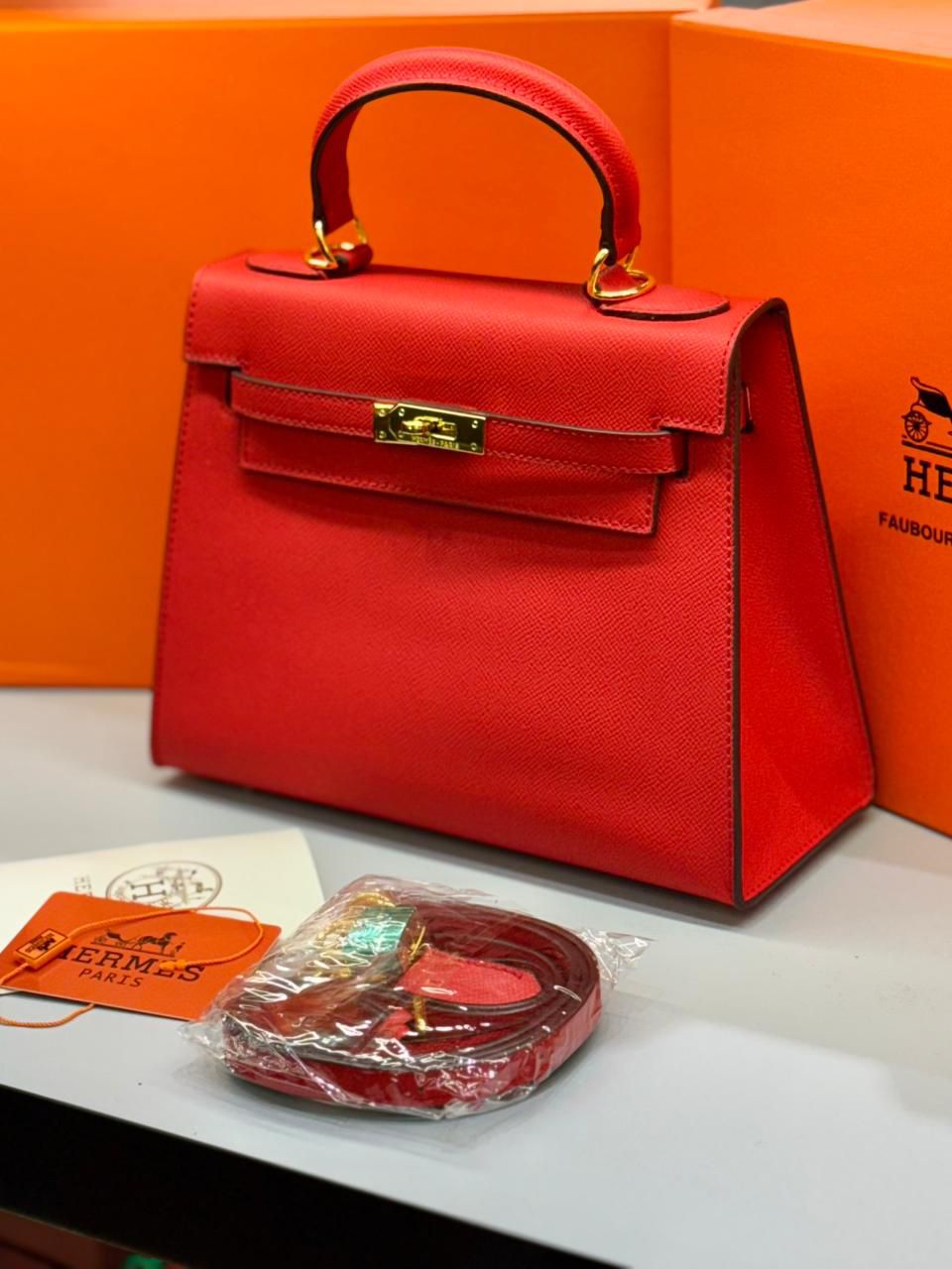 Famous Her-mes Kelly 28cm (6 Colors) Handbag for Women