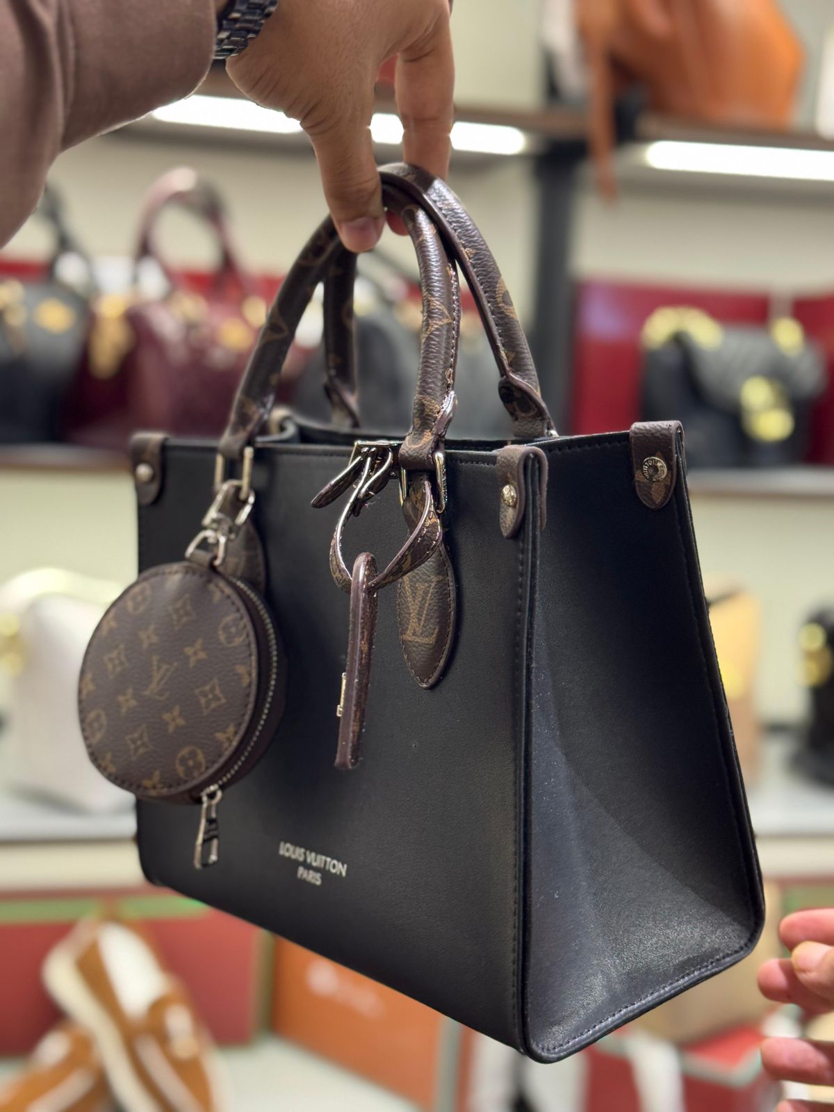 Luxury Brand L-v Lois Vitton OnTheGo MM Shoulder Bag for Women