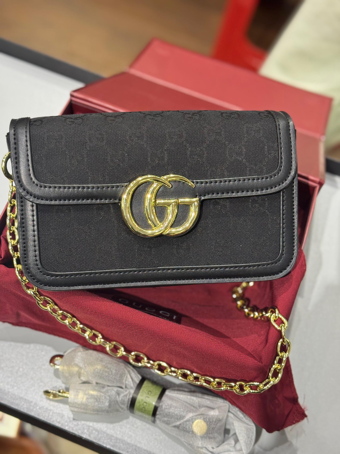 Famous G g Guci Go Shoulder bag for WOmen