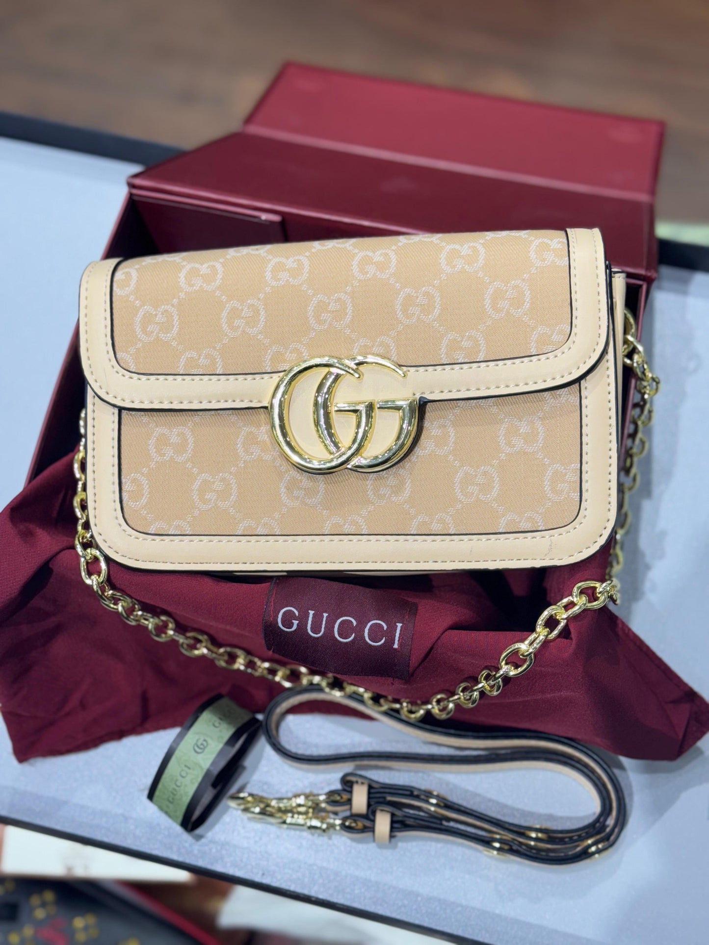 Famous G g Guci Go Shoulder bag for WOmen