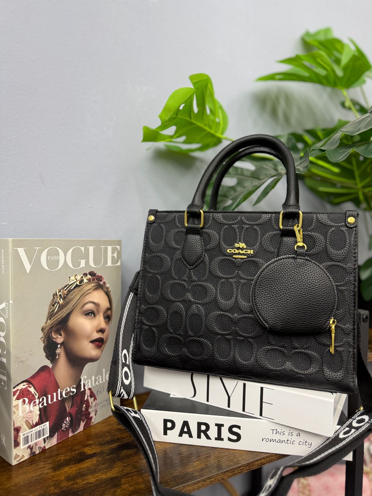 Luxury Brand COA CH Maggie Small Tote Bag In Blocked Signature Canvas Shoulder bag for Women