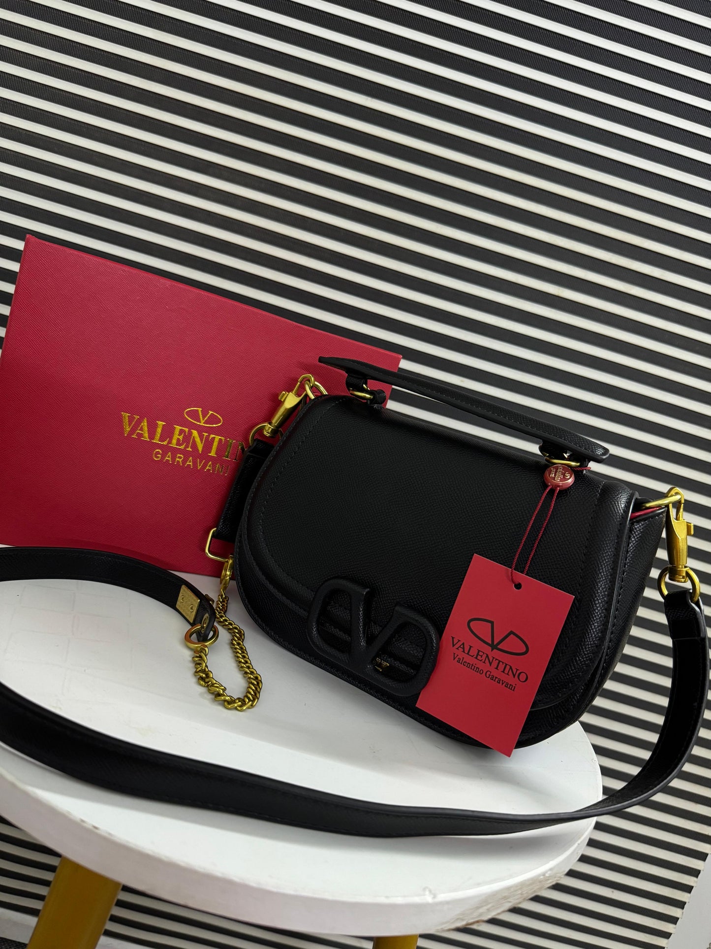 Trending Valen-tino Vsling Shoulder bag for Women