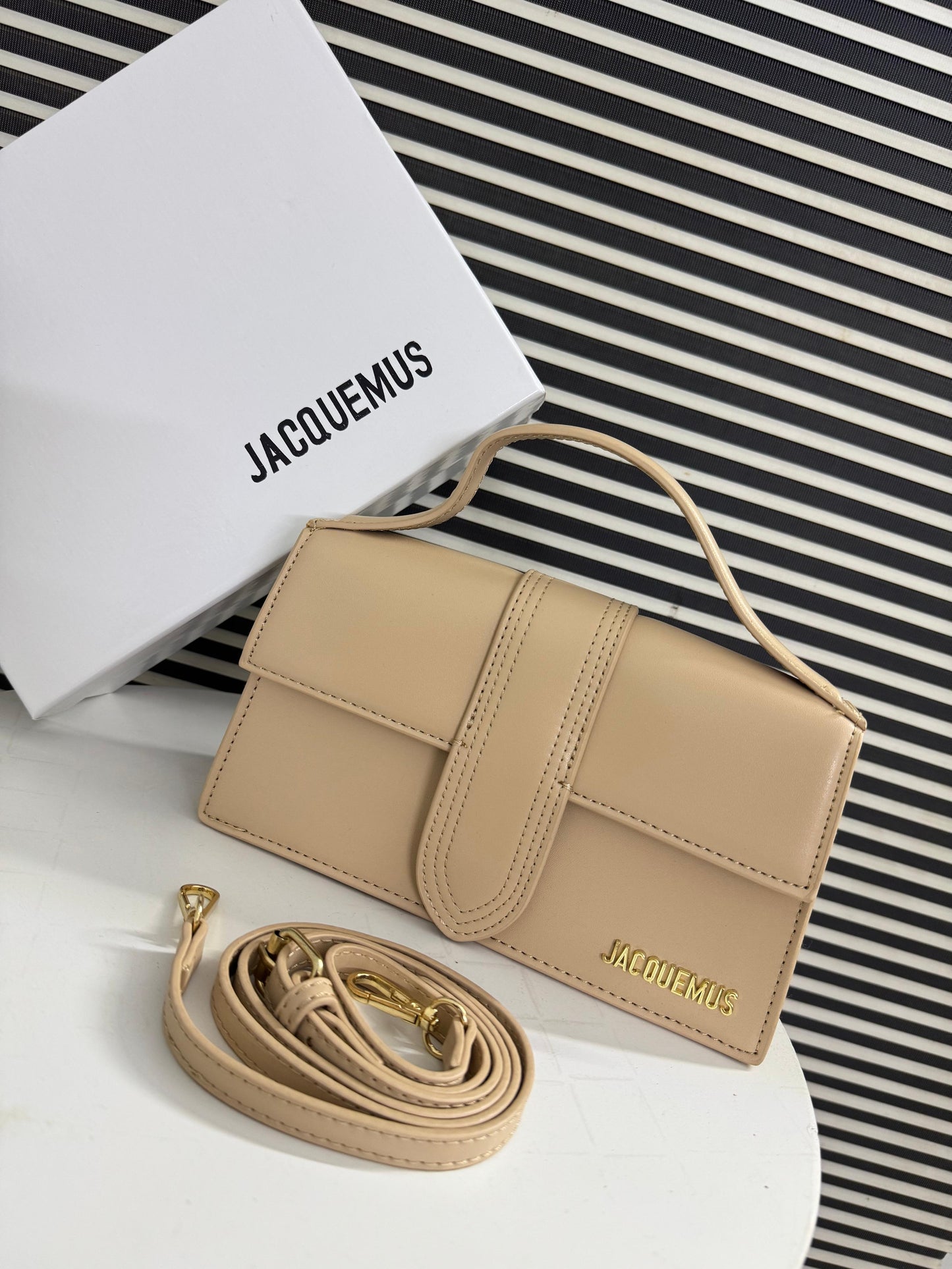 Trendy JACQU-EMES Handbag for Women