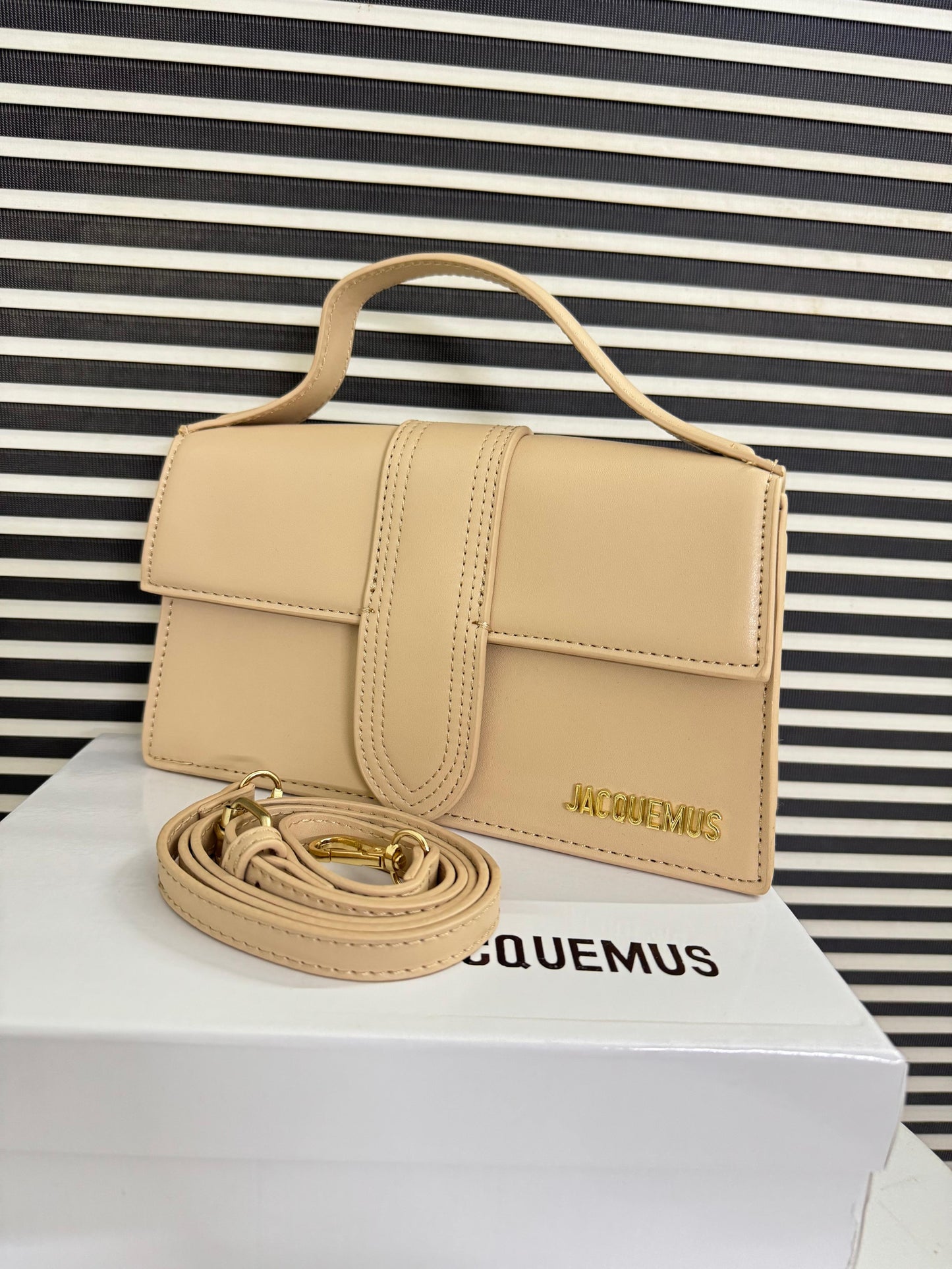 Trendy JACQU-EMES Handbag for Women