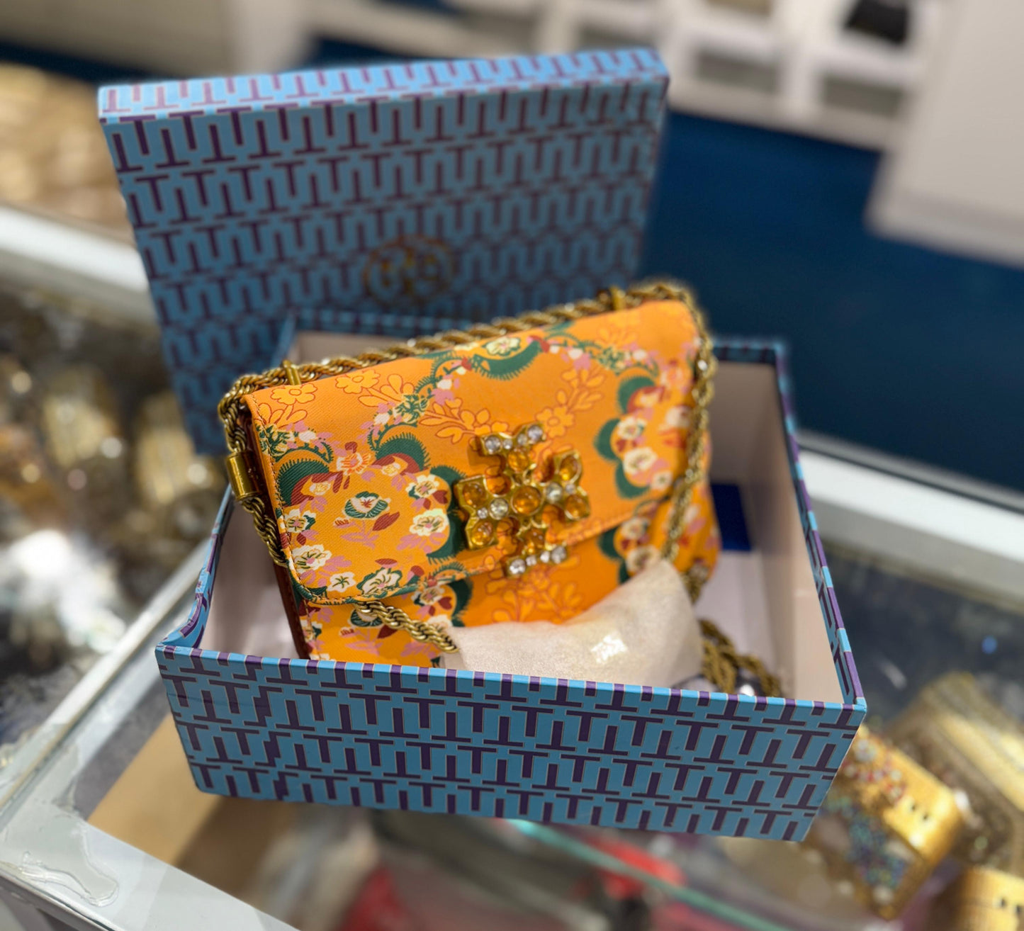 Famous TB Eleanor Shoulder Bag for Women