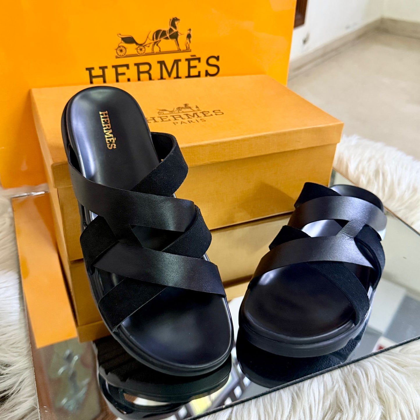 Her-mes Black Slipper for Men