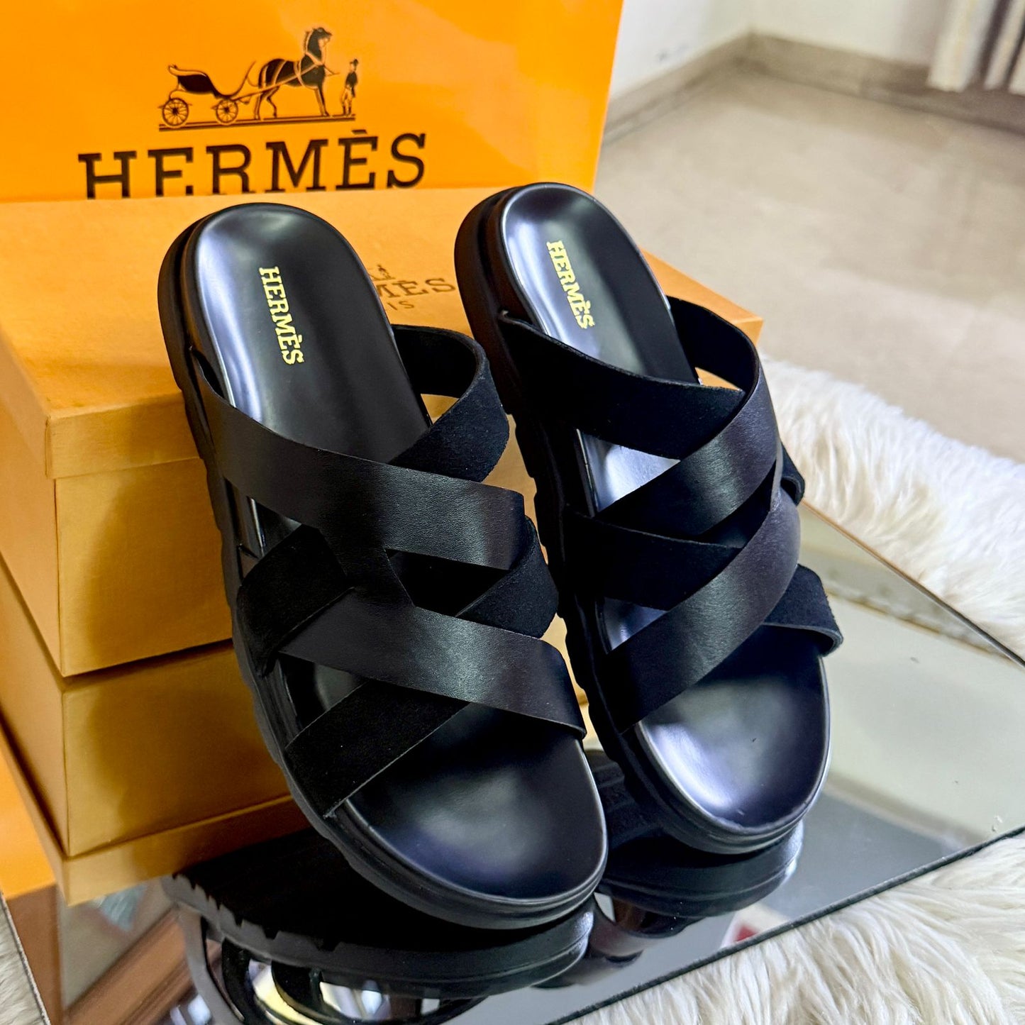 Her-mes Black Slipper for Men