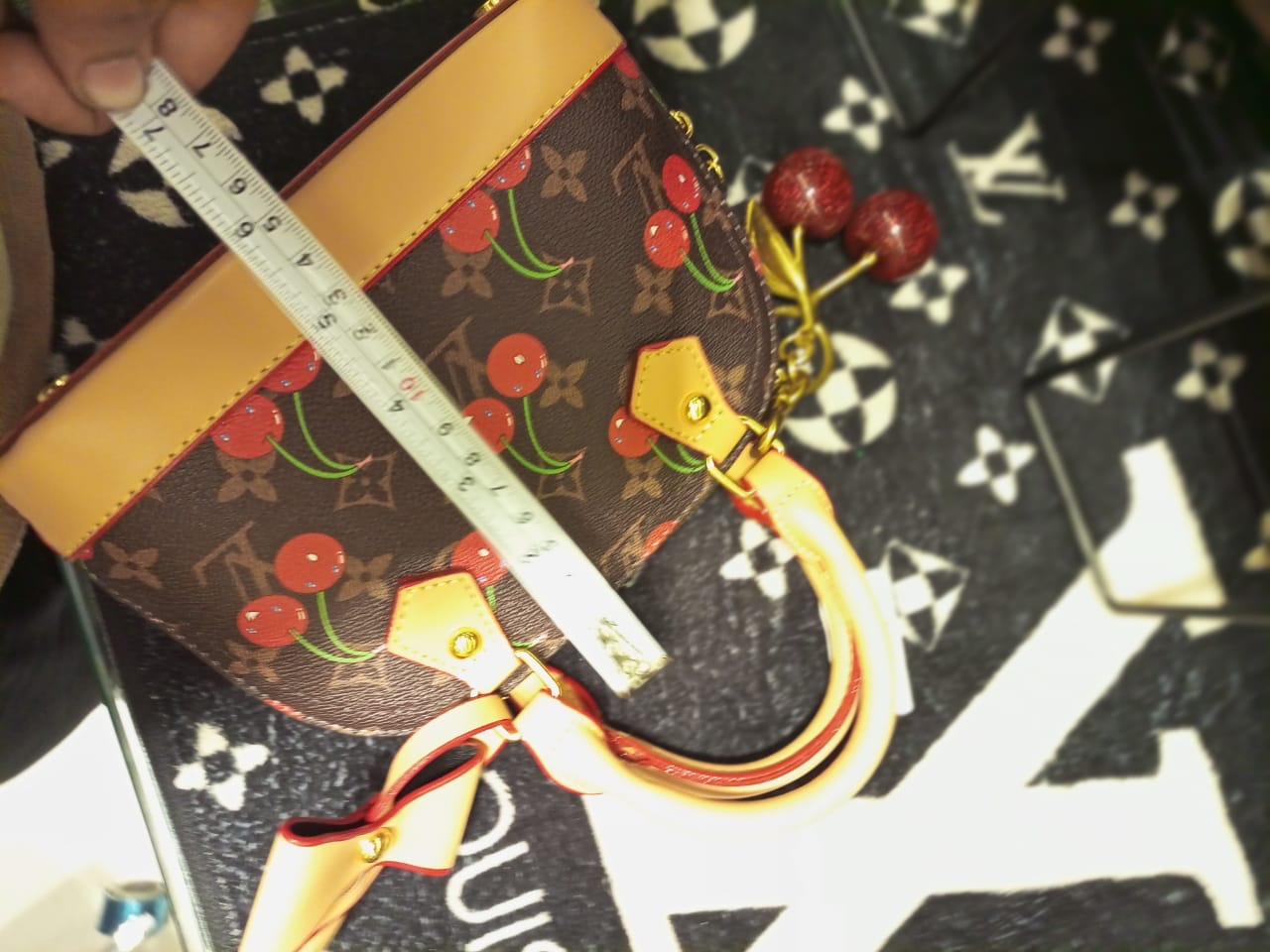 Famous Brand Lv Lou-is Vuit-ton Alma Mini Size Shoulder bag for Women