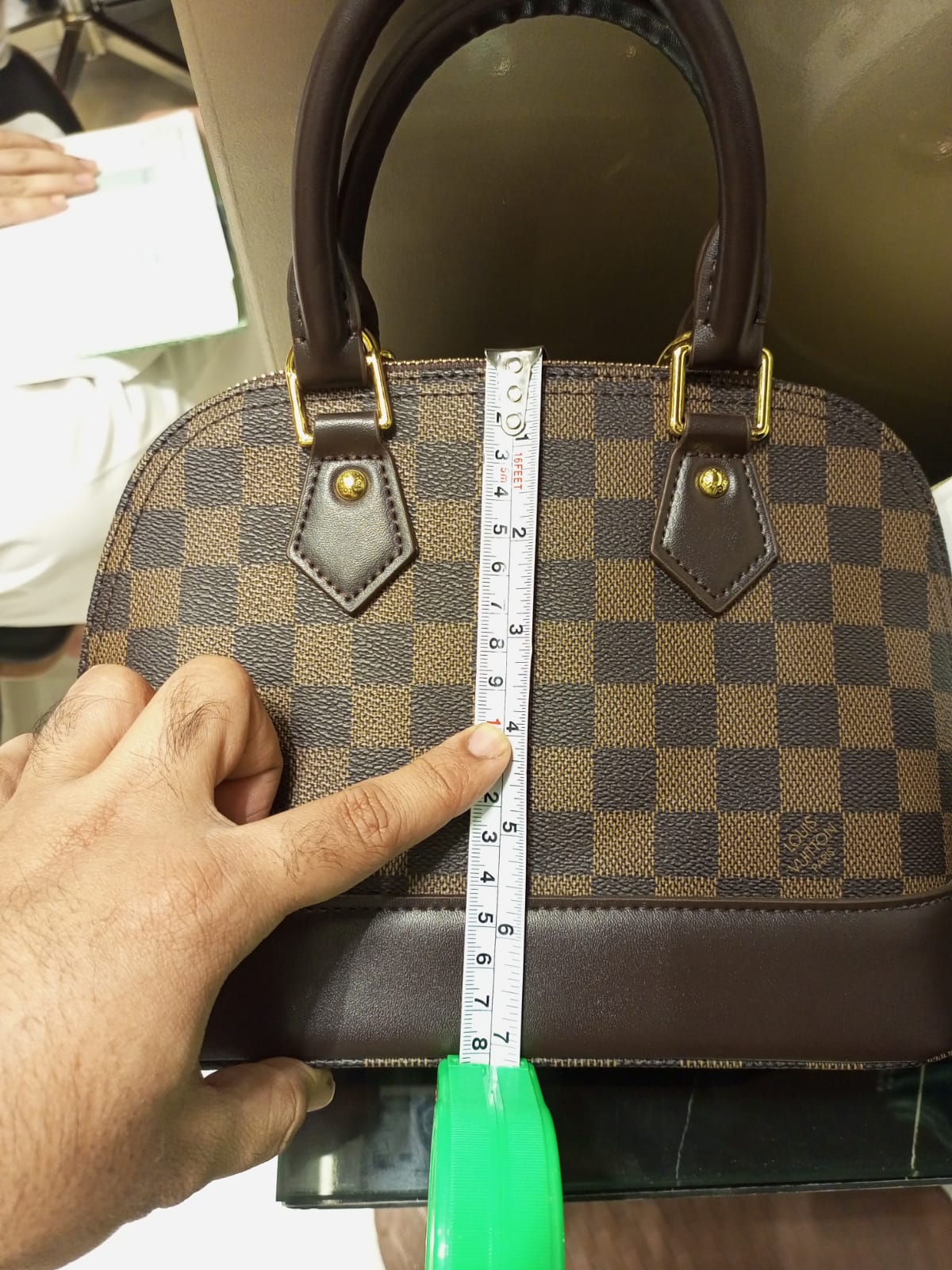 Famous Lve Alma Medium Size Shoulder bag for Women