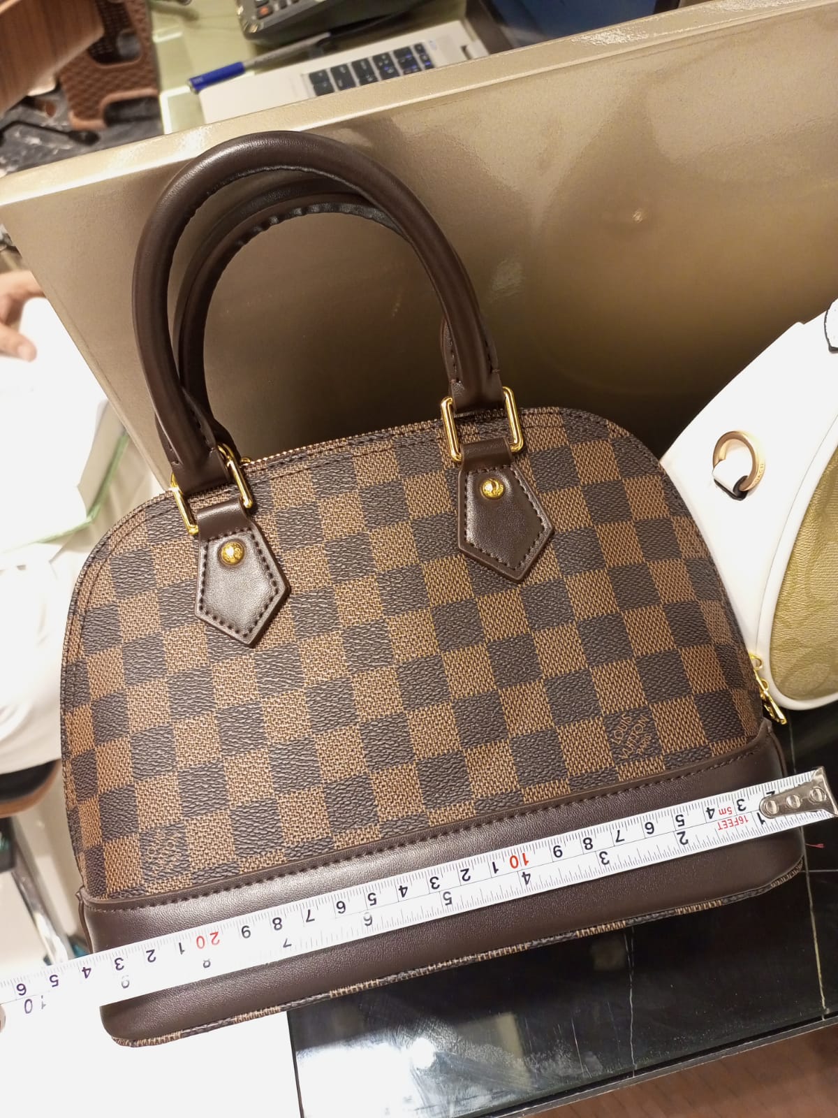 Famous Lve Alma Medium Size Shoulder bag for Women