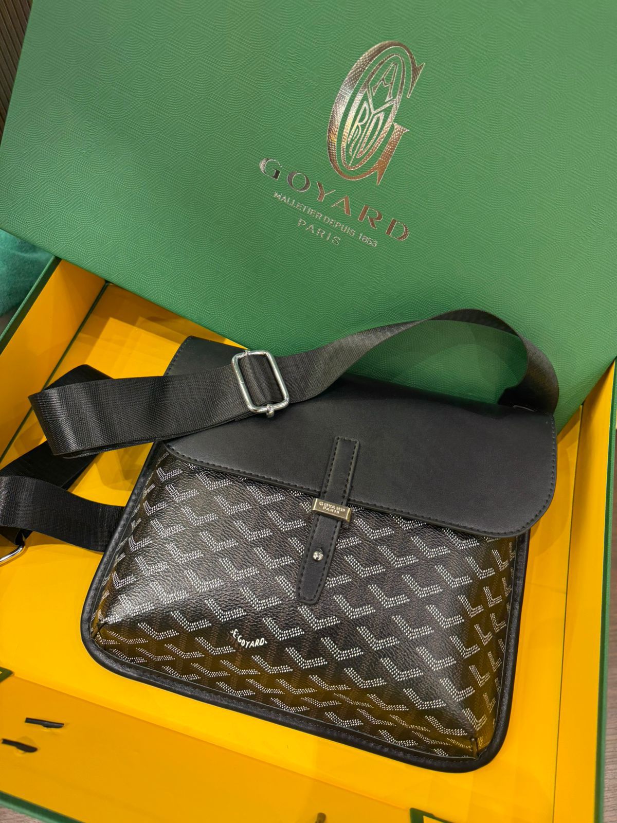 Trending Go Yard Coursier Messenger bag for Men and Women