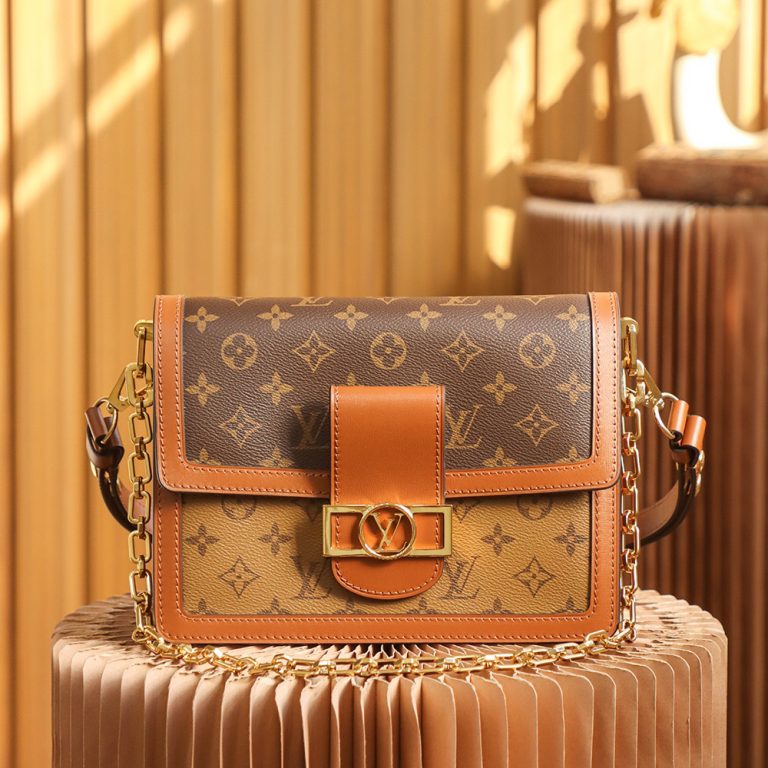 Famous Lve Shoulder bag for Women