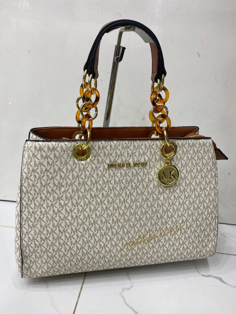 Famous M K Shoulder bag for Women