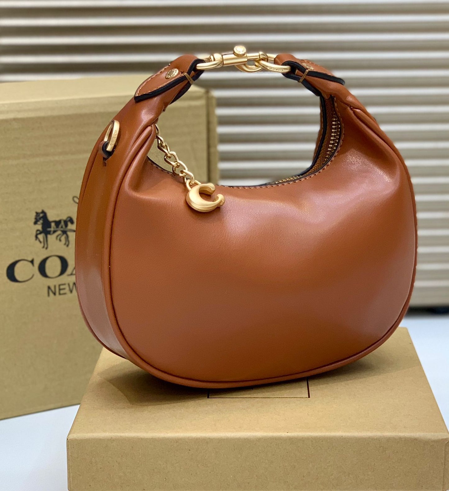 Premium Quality Coch (9 Colors)Jonnie Shoulder bag for Women