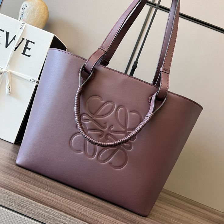 Loe We Tote bag for Women