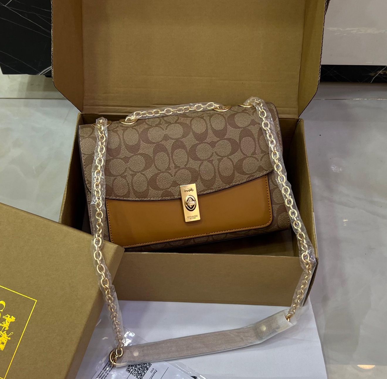Coch Crossbody bag for Women
