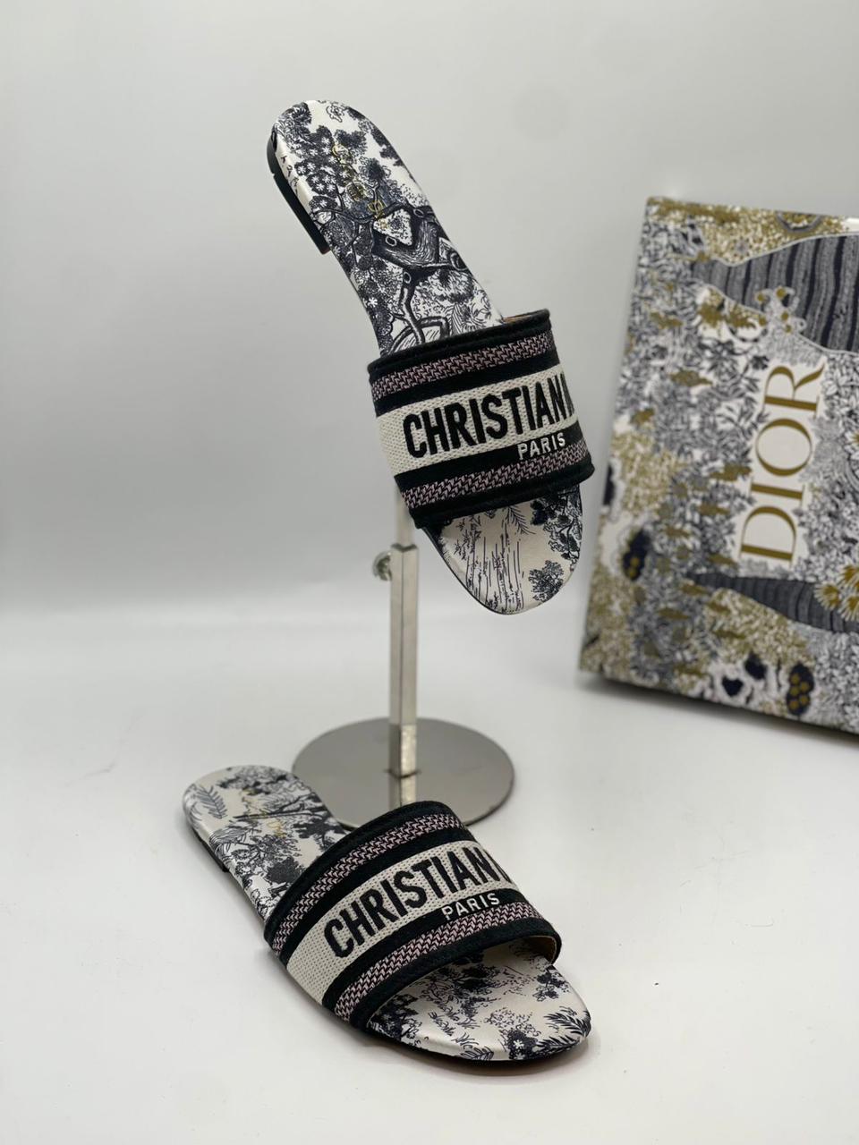 Famous Di or Slides for Women