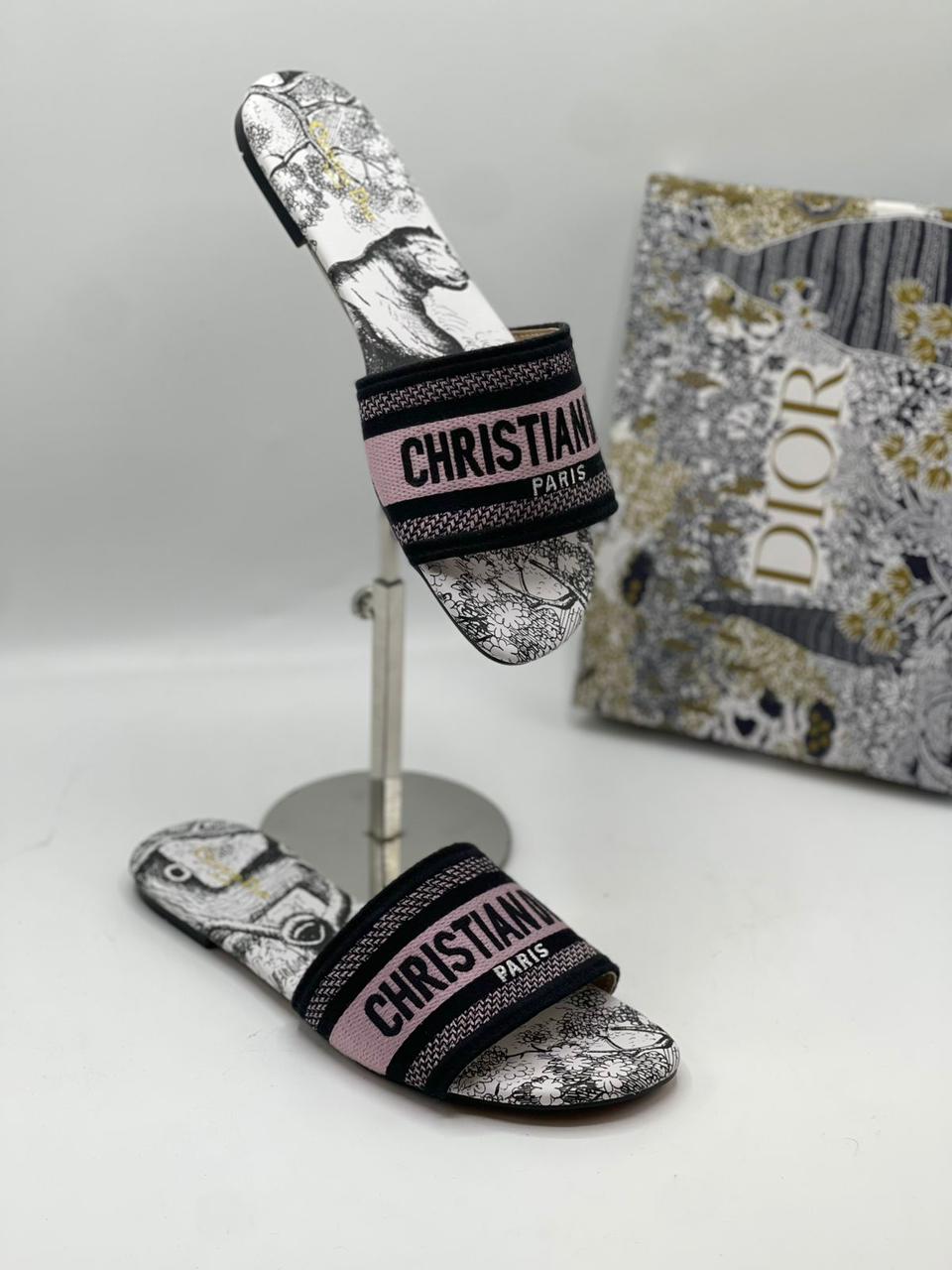 Famous Di or Slides for Women