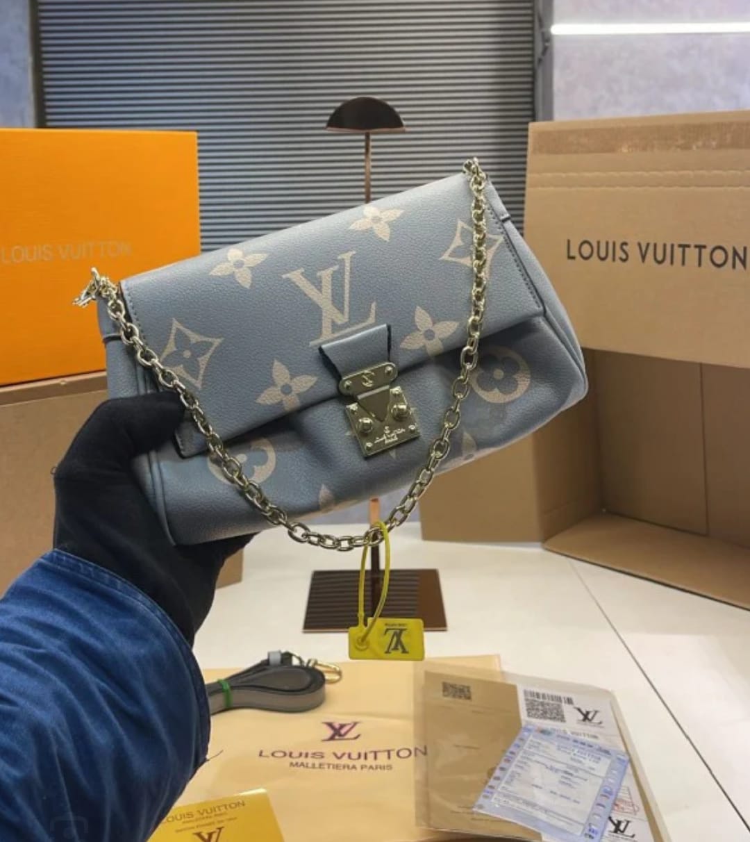Premium LvE Shoulder bag for Women