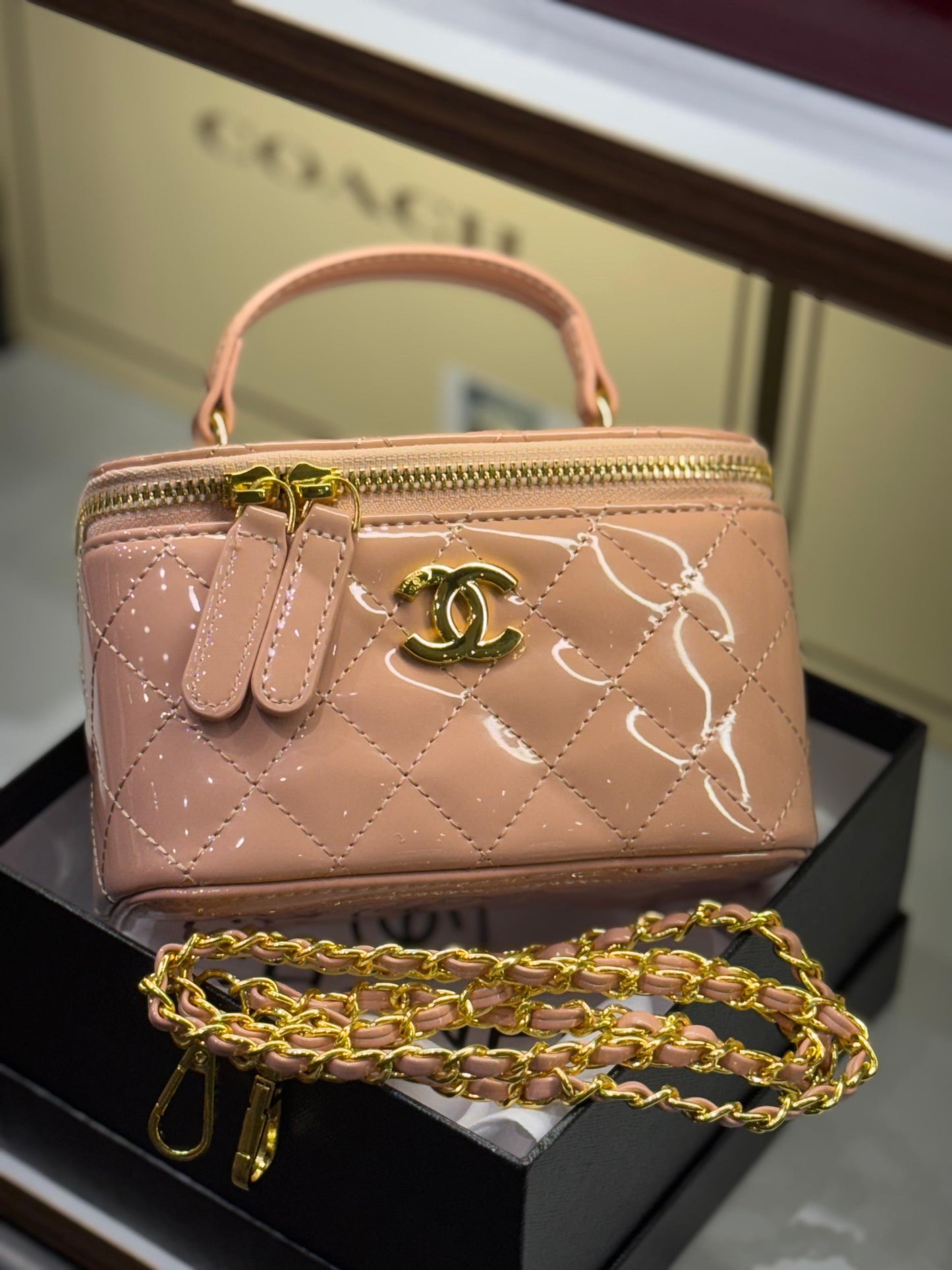 Channel Vanity Case for Women