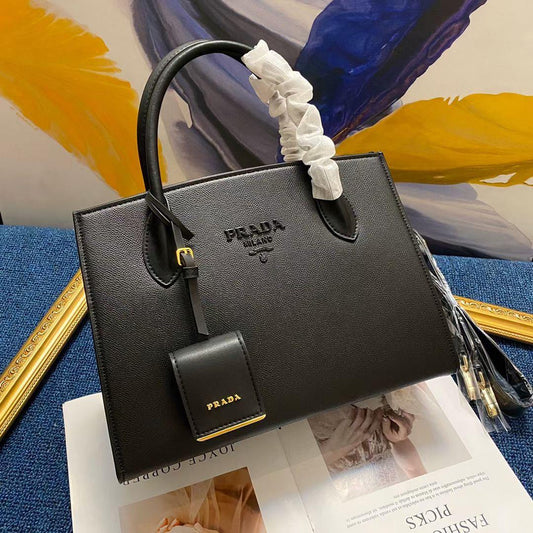 Prda Monochrome Shoulder bag for Women