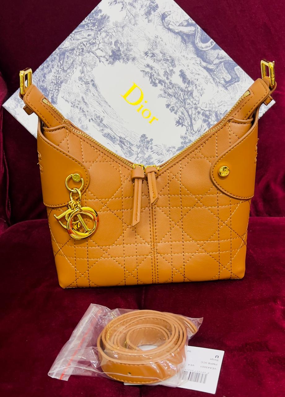 Dior Medium Voyage Shoulder bag for Women