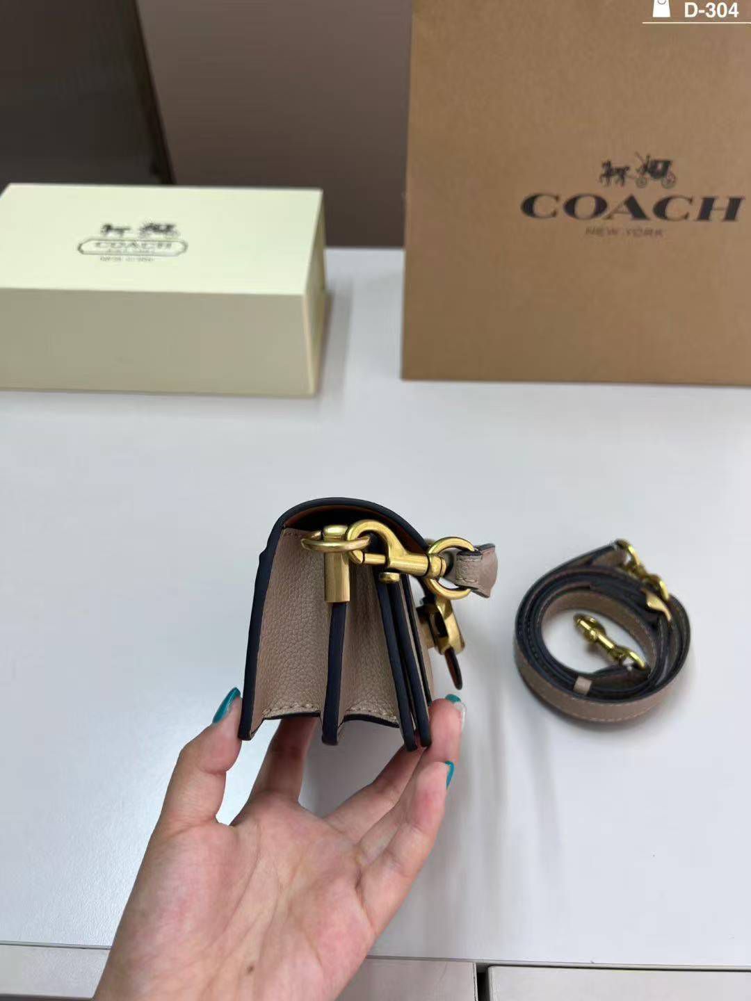 Coch Tabby 12 Crossbody bag for Women