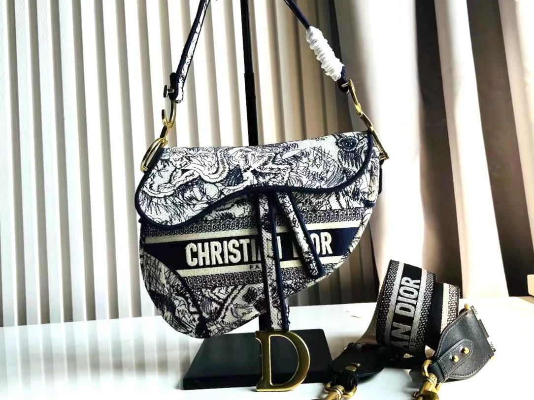 Di0R Saddle Shoulder bags for Women