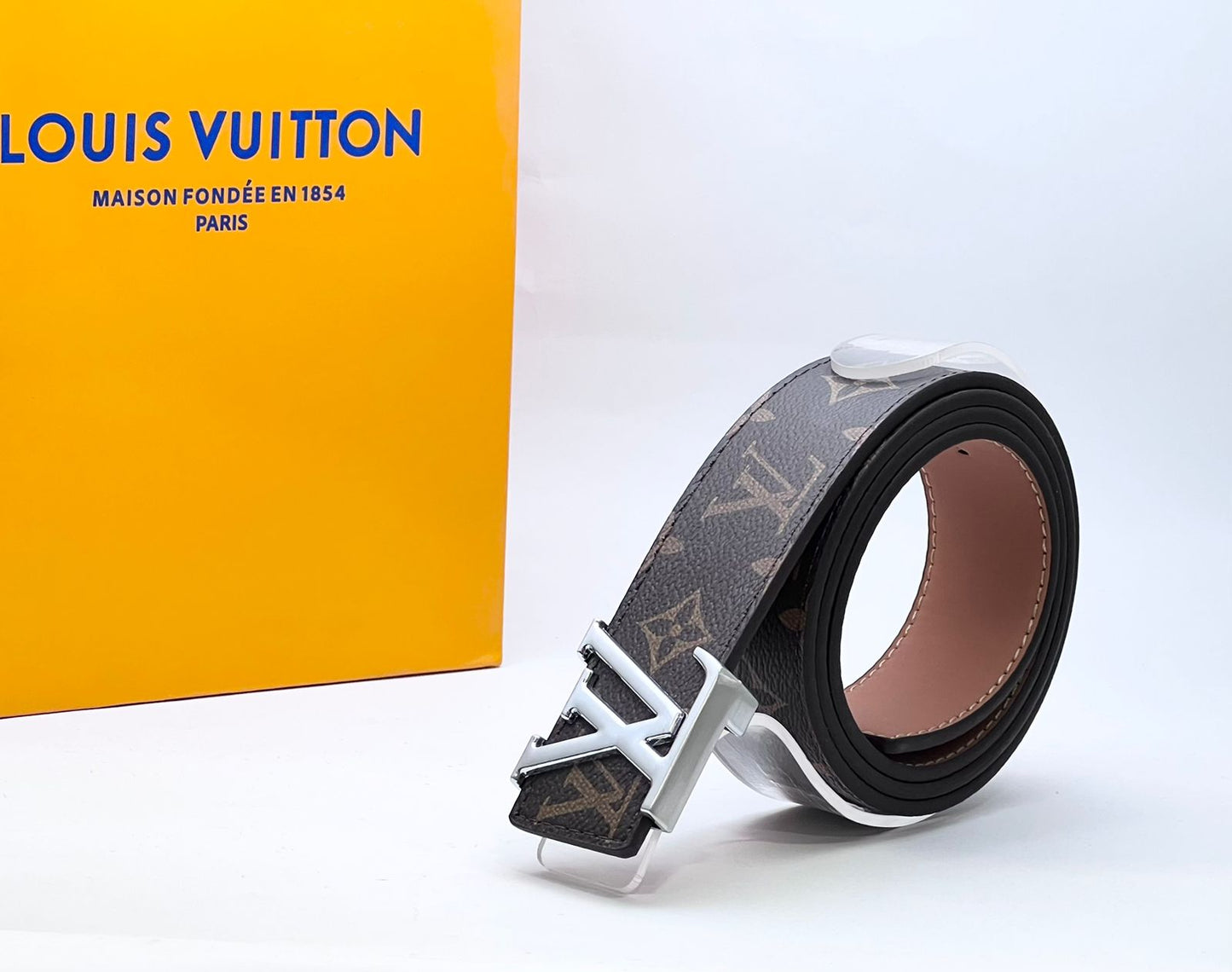 LvE Belts for Men