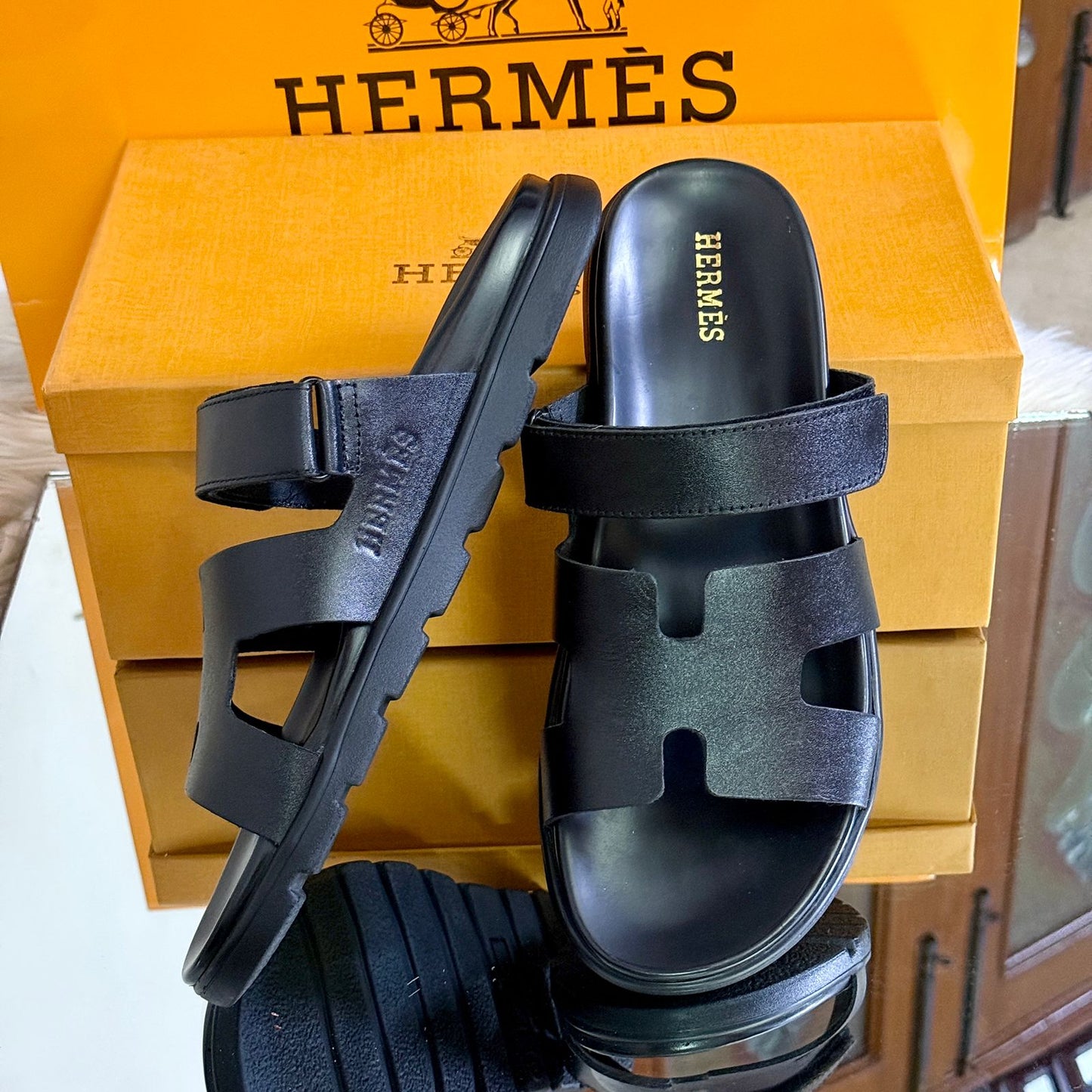 Her-mes H Black Sandals for Men
