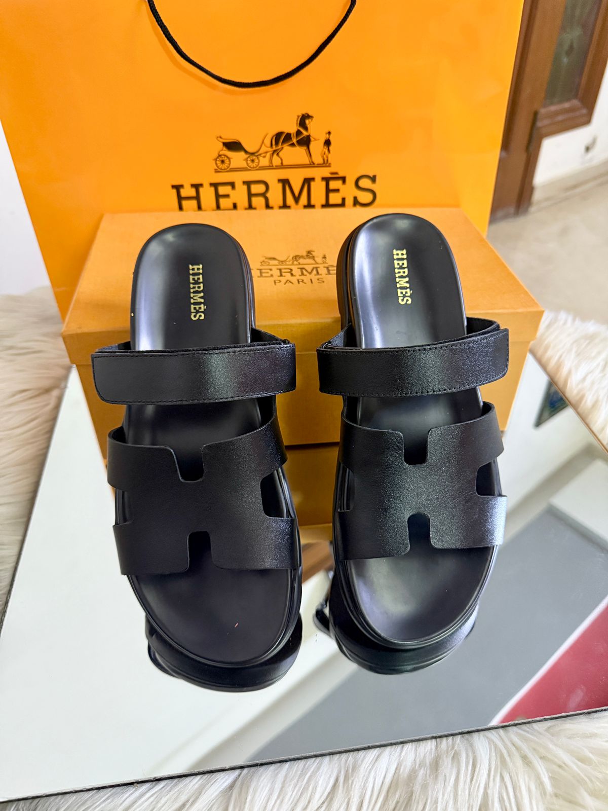 Her-mes H Black Sandals for Men