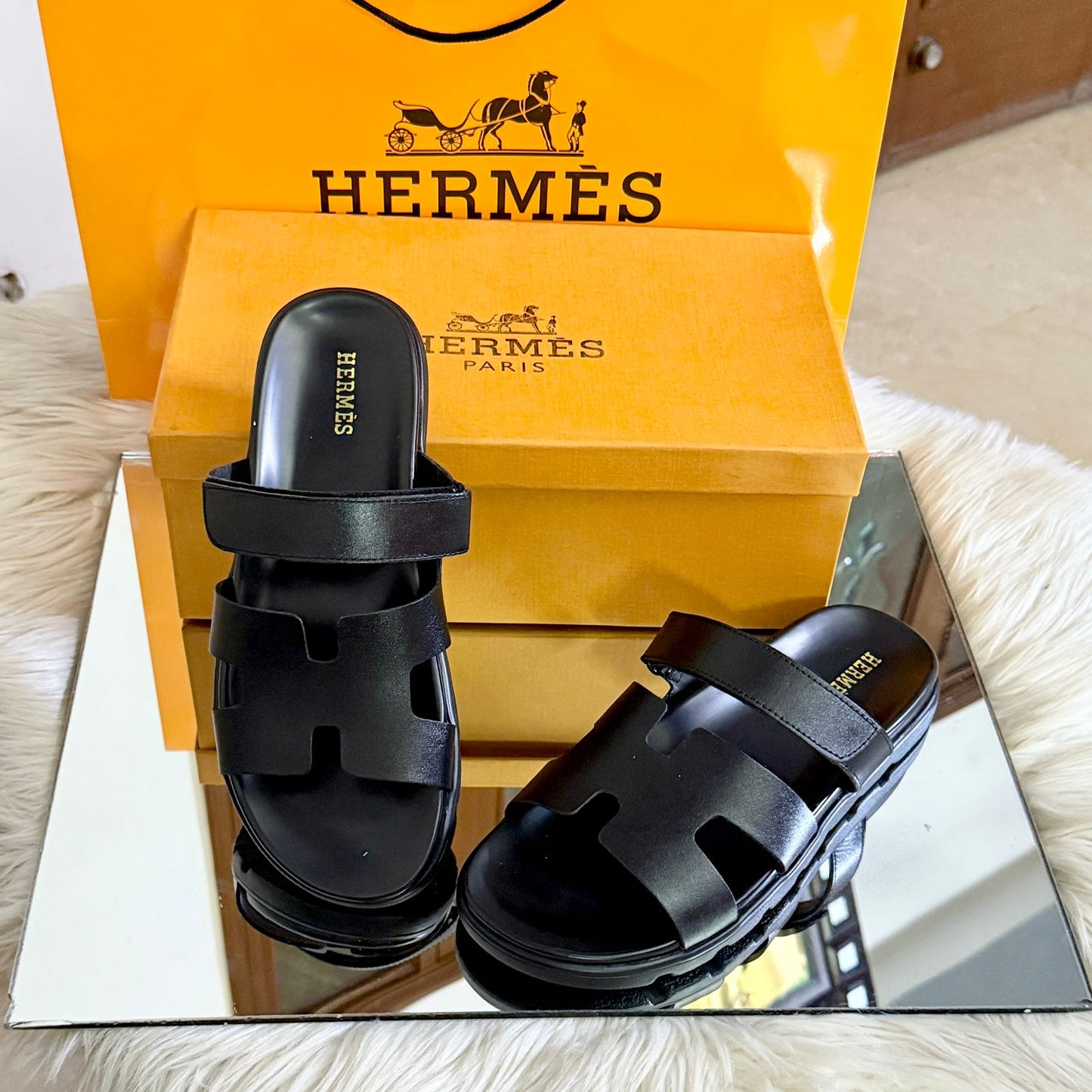 Her-mes H Black Sandals for Men